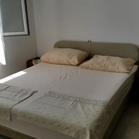 Studio Preko 14451a * Sestrunj